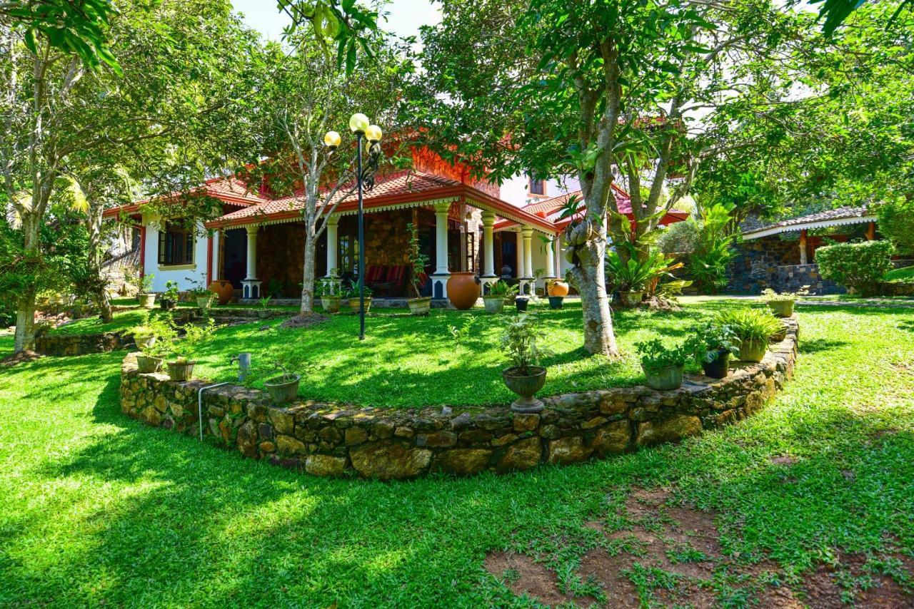 Simon'S Lodge Hikkaduwa Exterior foto